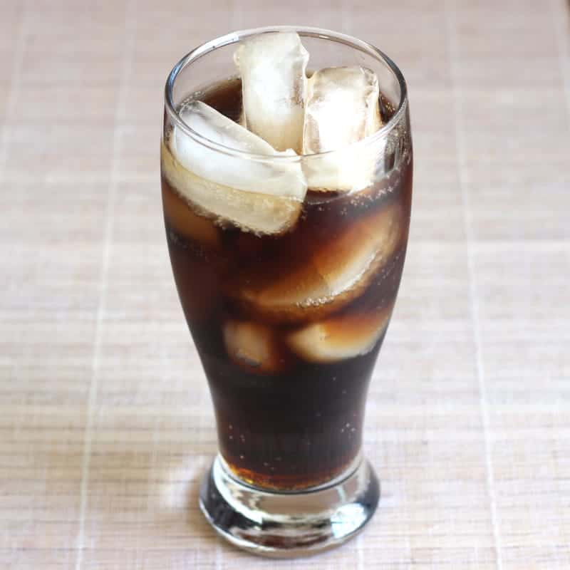 The Lynchburg Beer drink recipe blends Jack Daniels with root beer. Think of it as a Jack and Coke upgrade. #mixthatdrink #rootbeer #jackdaniels #happyhour
